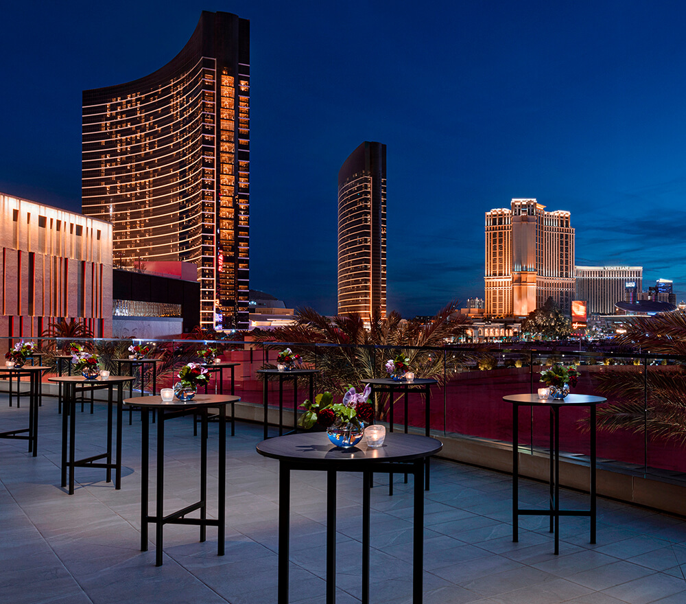Tour offers close look at Las Vegas Convention Center expansion